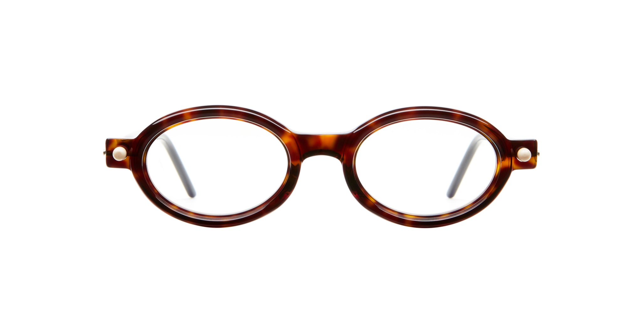 The Kuboraum P6 features round, tortoiseshell eyeglass frames with clear lenses and thin arms, shown on a white background.
