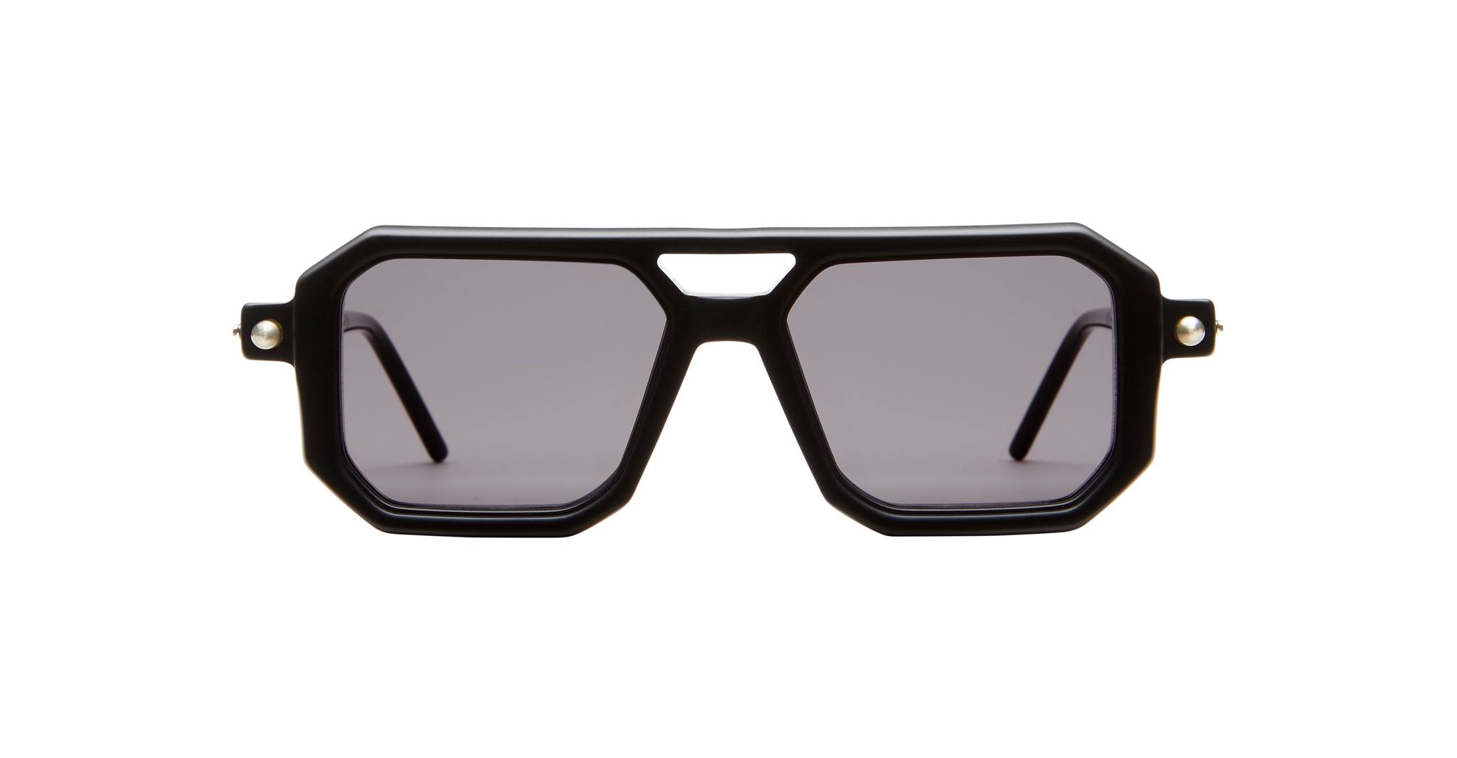 KUBORAUM P8 black geometric sunglasses with dark tinted lenses, front view. Brand and model clearly visible.