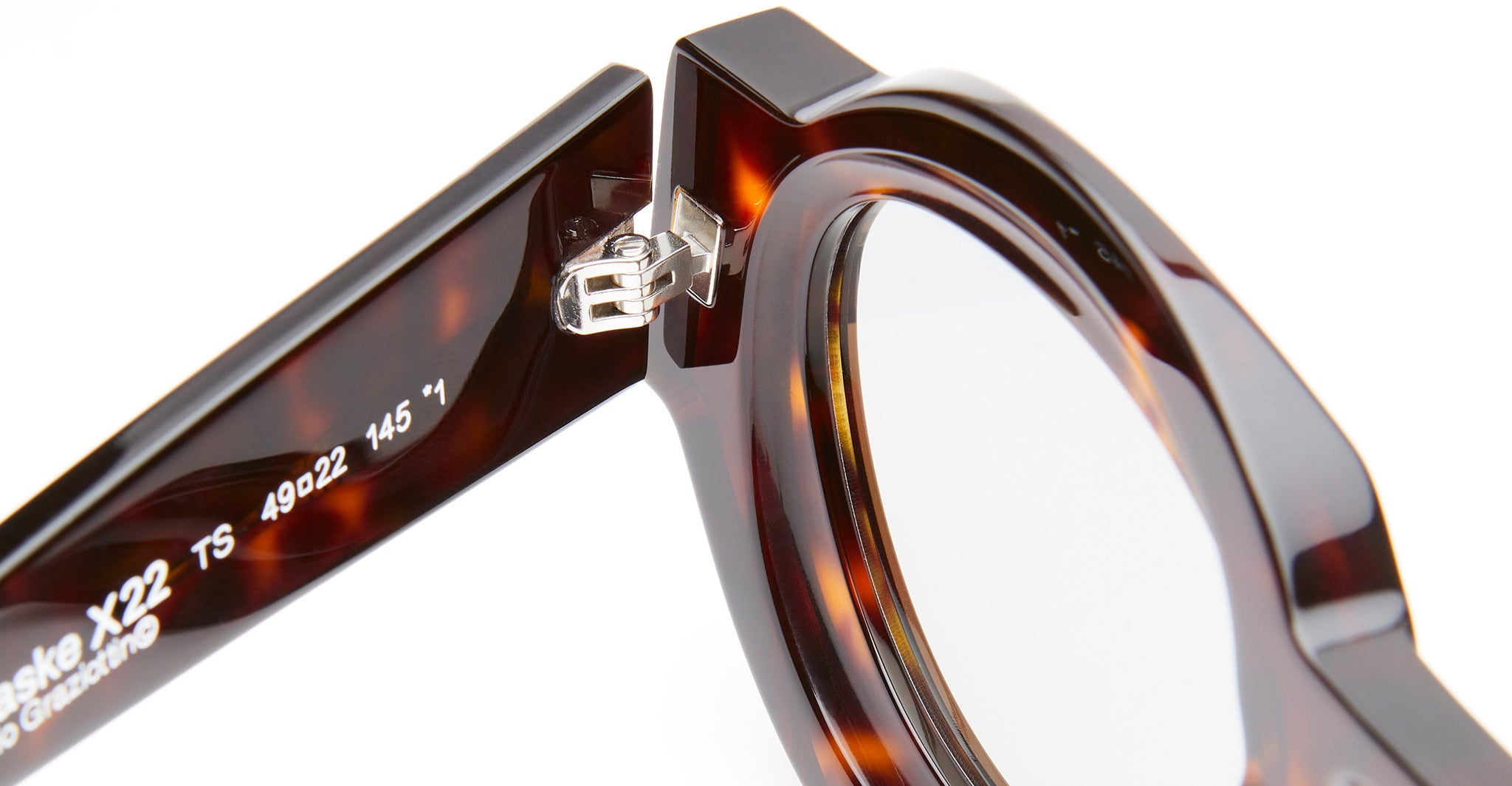 Kuboraum X22 TS in Tortoise KRSX22TS0000002F