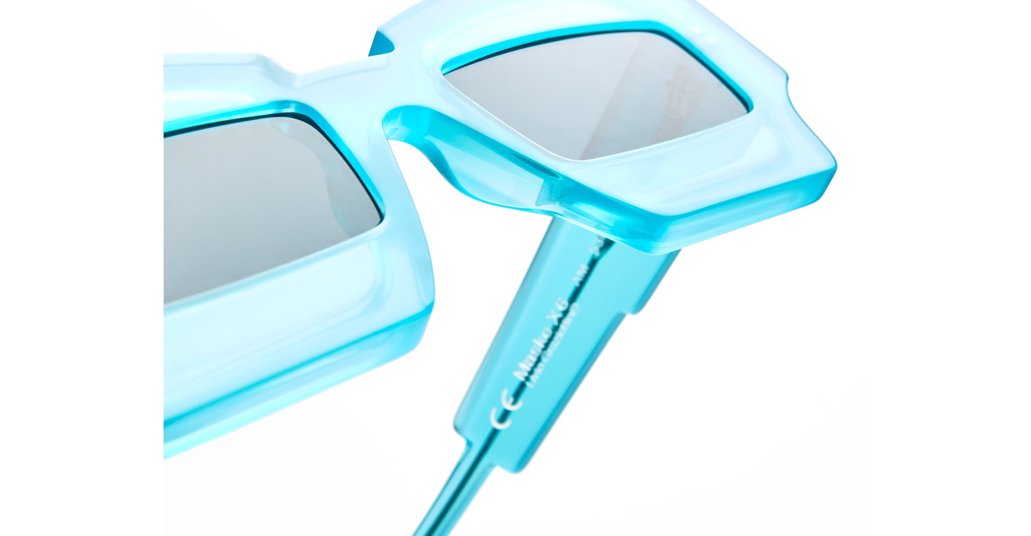 Kuboraum X6 AM in Aquamarine KRS0X6AM000000GG