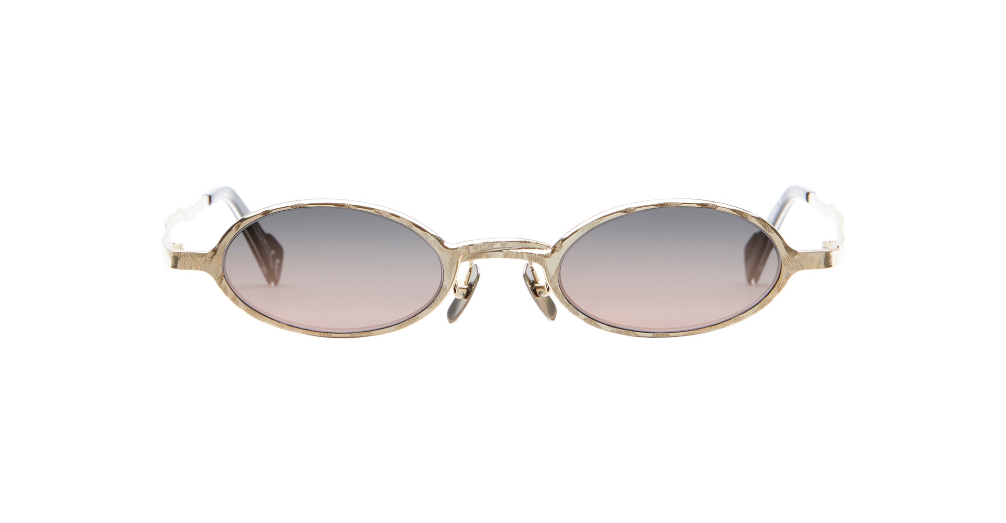 The Kuboraum Z24 sunglasses feature round gold frames and gradient lenses that fade from dark at the top to lighter at the bottom, shown on a white background.