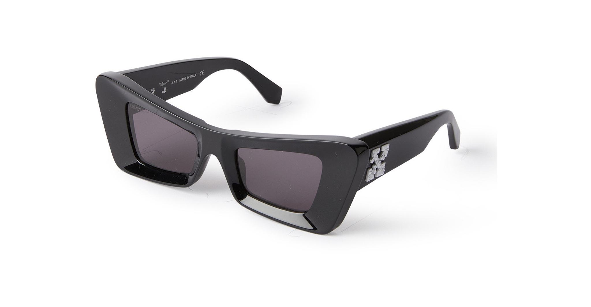 Off-White Accra in Black OERI027S22PLA0011007