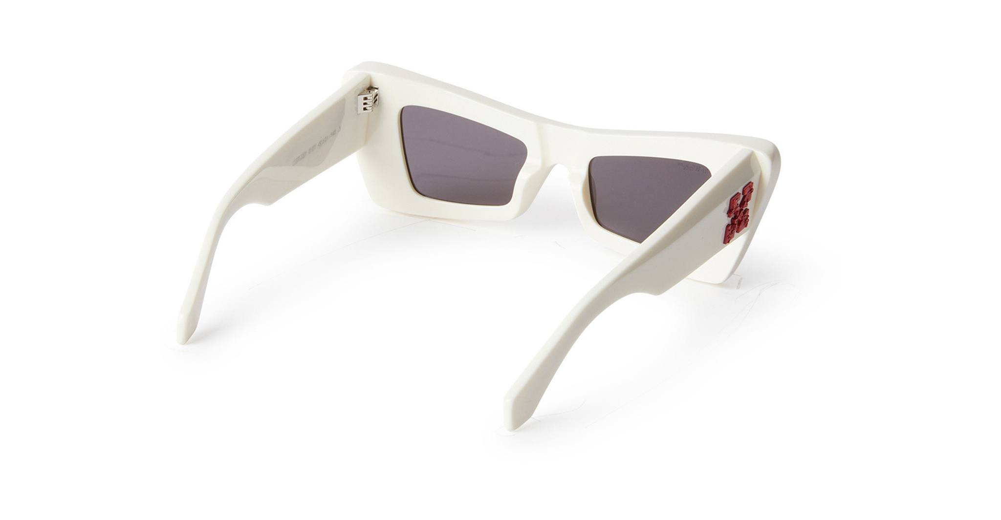 Off-White Accra in White OERI027S22PLA0010107