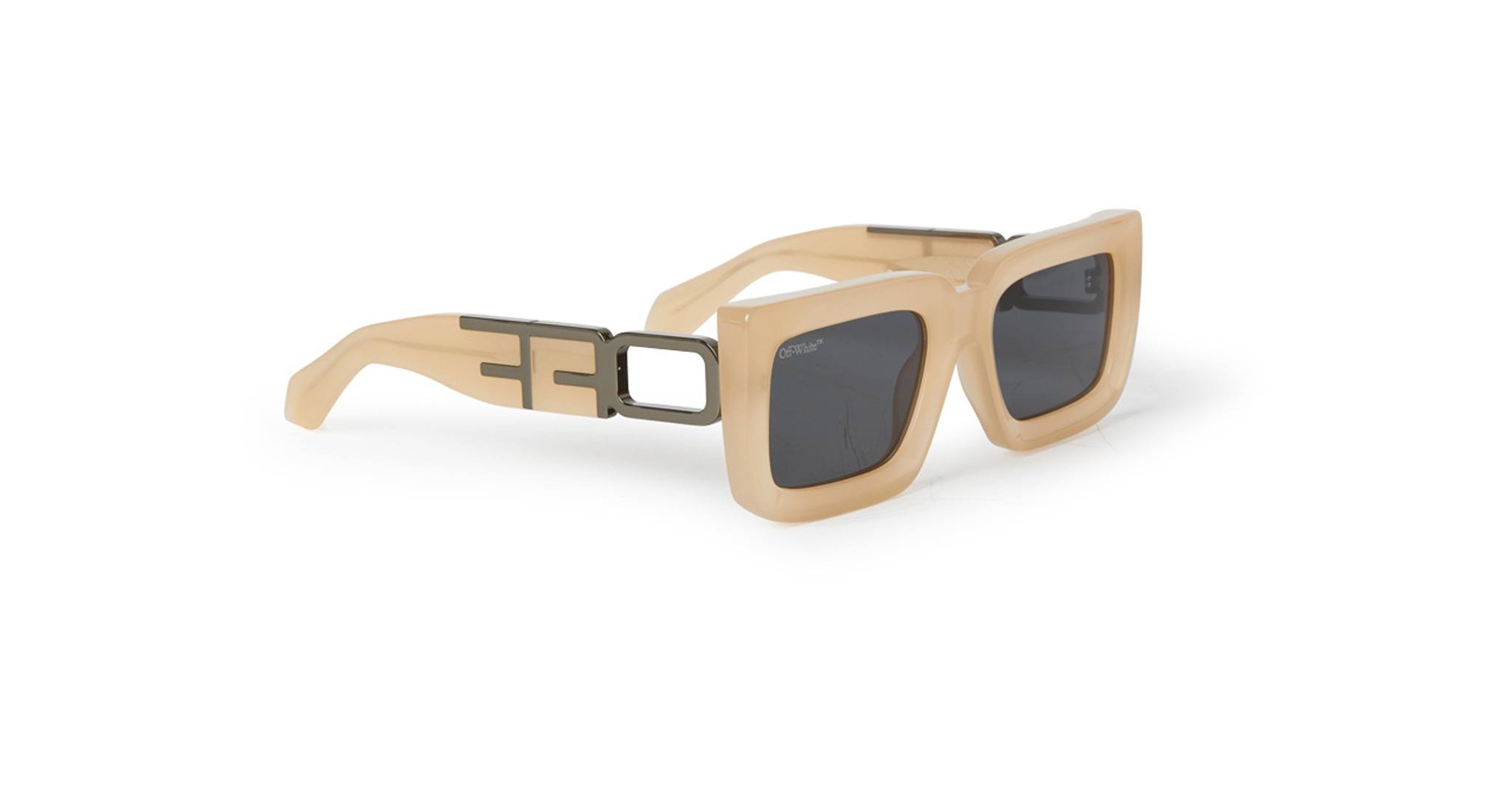 Off-White Boston in Sand OERI073S23PLA0011707