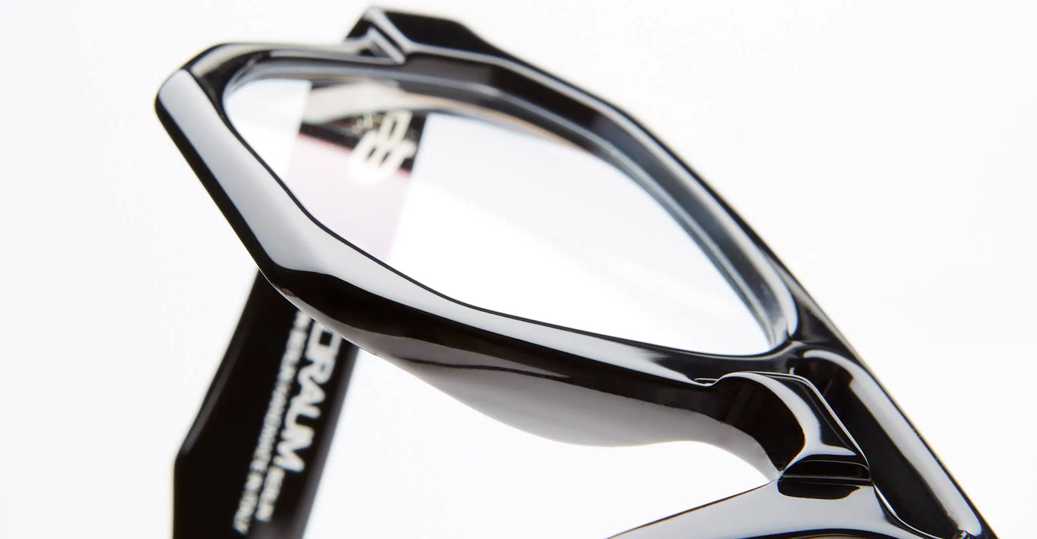 Kuboraum K33 BS in Black Shine KROK33BS000000OP