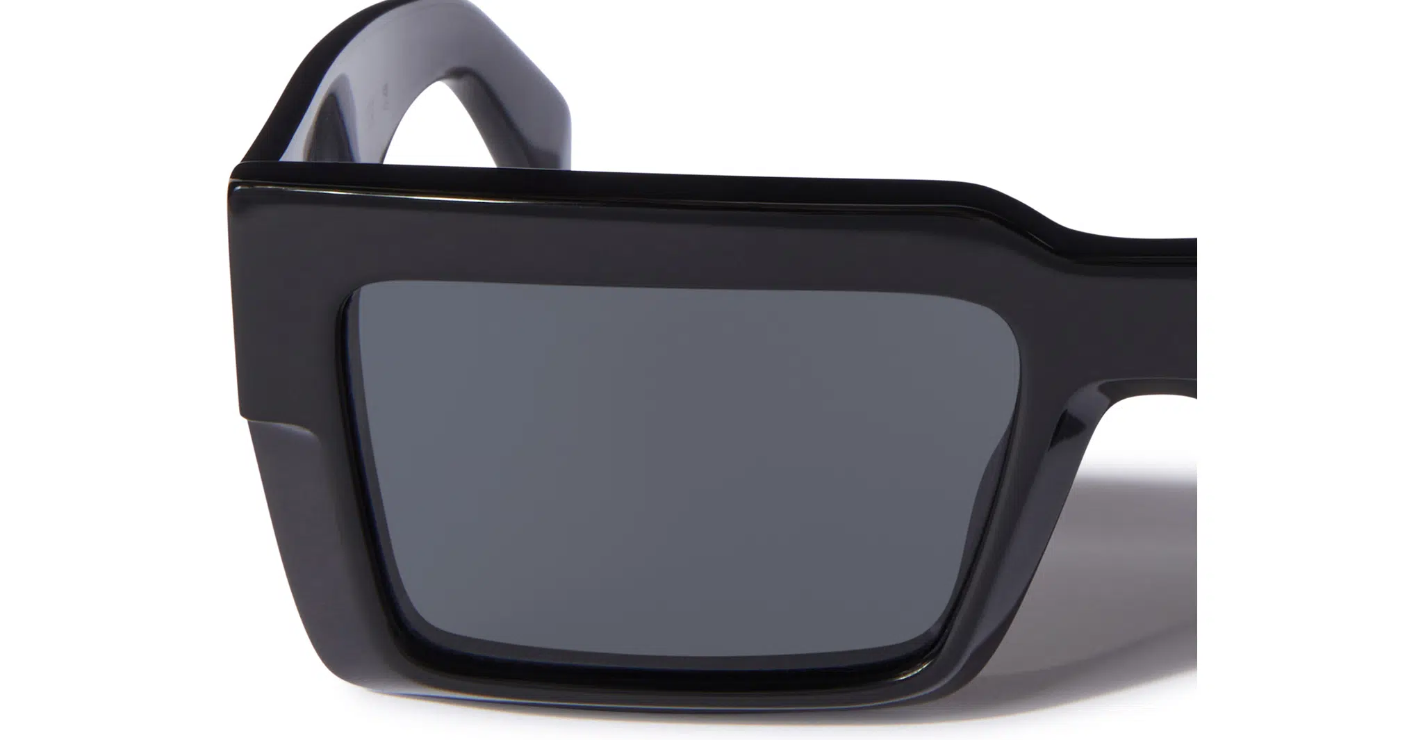 Off-White Moberly in Black OERI114S24PLA0011007