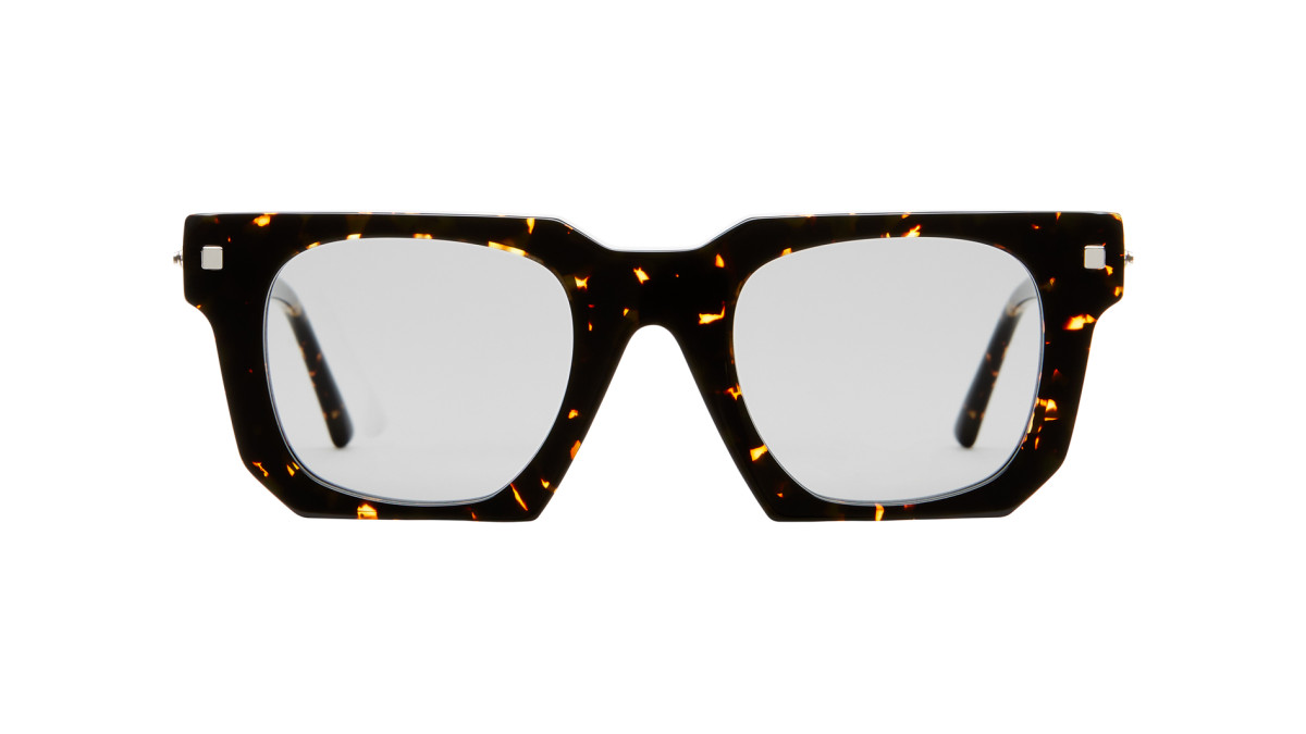 Kuboraum J3 – Dan Deutsch Optical Outlook