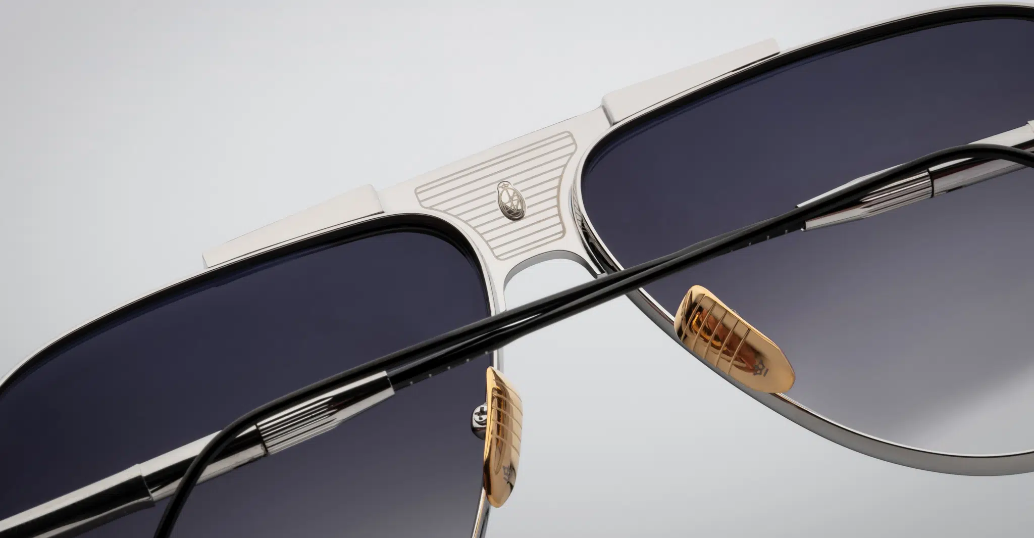 Jacques Marie Mage Daido in Silver Back Emblem Detail Jacques Marie Mage Daido in Silver JMMAO-41